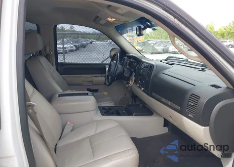 2008 Chevrolet Silverado 1500 Lt2 from USA, damaged, VIN 3GCEC13Y18G194470